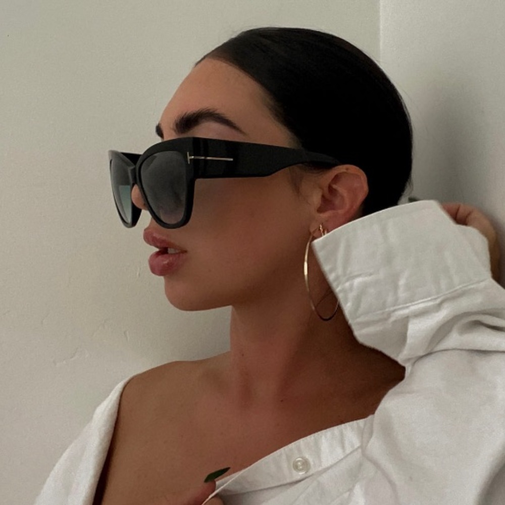 Tom Ford Anoushka TF371 Cat Eye Sunglasses In Black